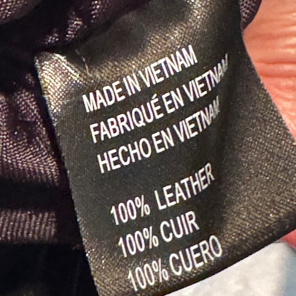 Thacker
Leather Le Pouch Bangle - Picture 7 of 8